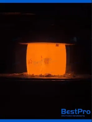Proveedores de personalización de muestra Piezas forjadas en caliente de acero para maquinaria de construcción Piezas de tren de rodaje de excavadoras excavadoras